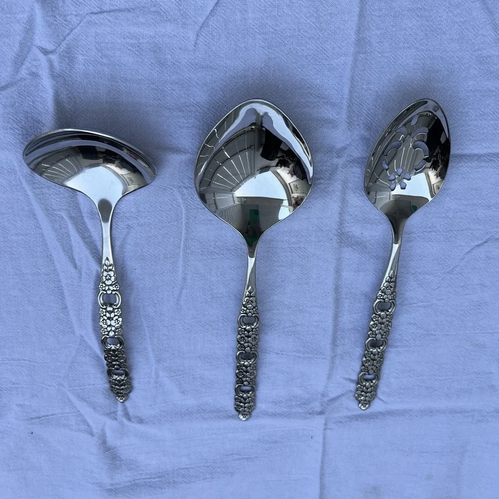 Oneida viola silverware